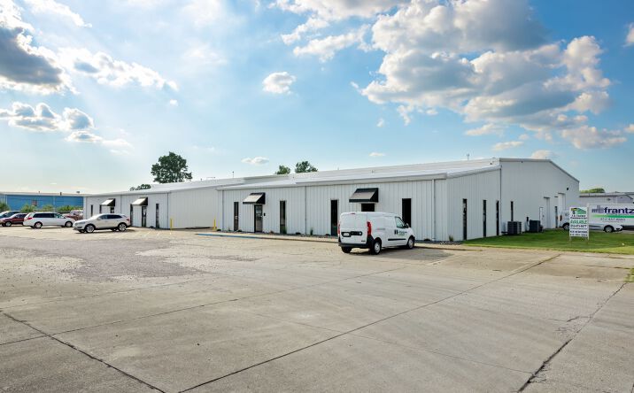 Pictures of Industrial property located at 2626 Kotter Ave, Evansville, IN 47715 for lease - image #1