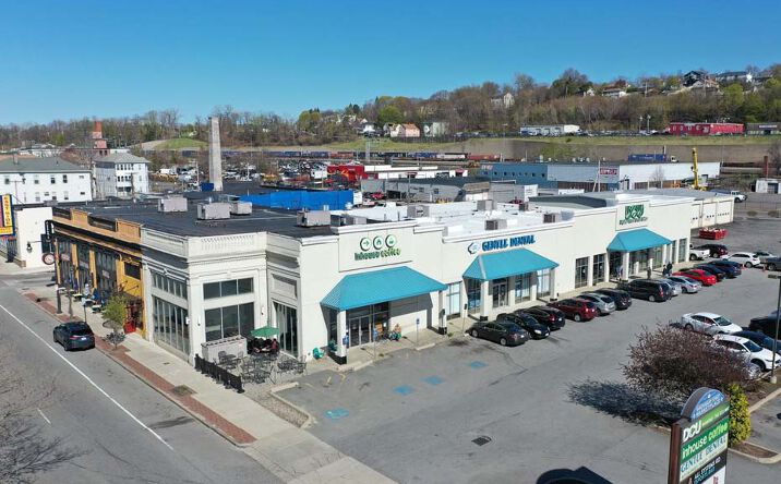 Pictures of Retail, Restaurant property located at 225 Shrewsbury St, Worcester, MA 01604 for sales - image #1
