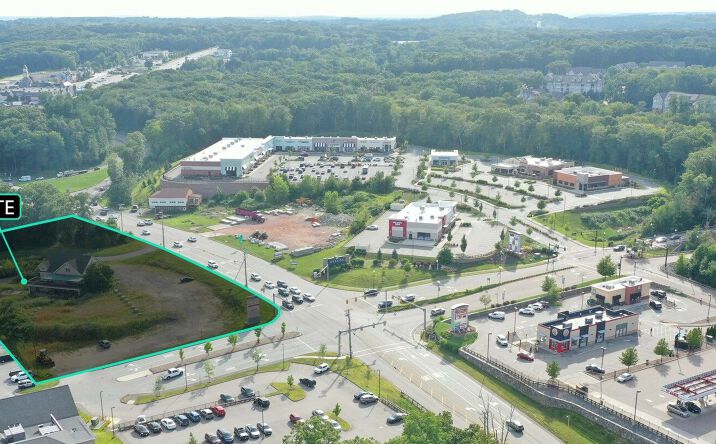 Pictures of Retail property located at 333 SW Cutoff, Northborough, MA 01532 for lease - image #1