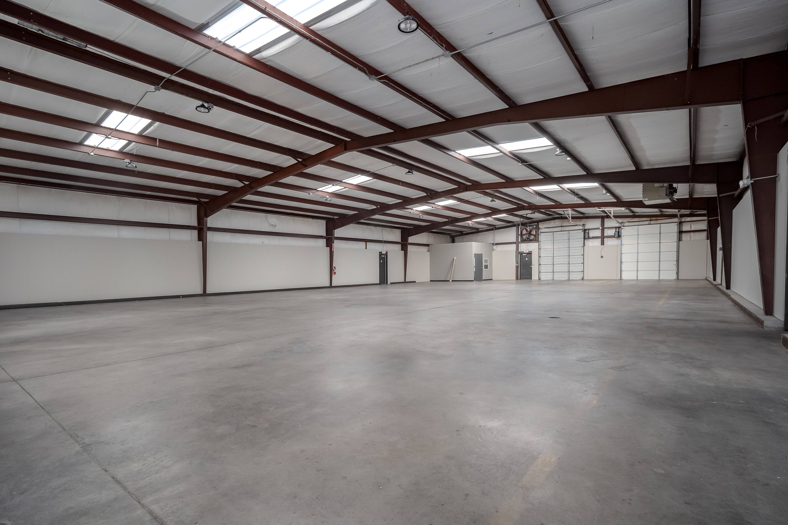 3588118