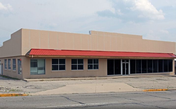 Pictures of Retail property located at 3030 Kettering Blvd, Moraine, OH 45439 for lease - image #1