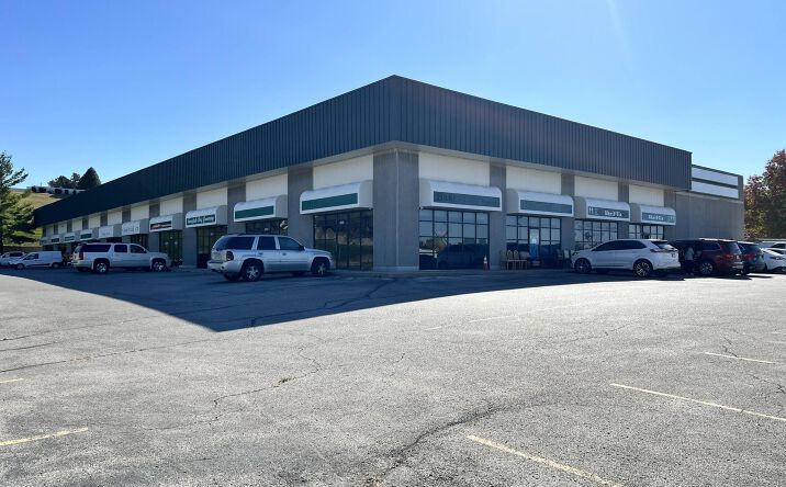 Pictures of Industrial property located at 2223 Thurston Cir, Bellevue, NE 68005 for lease - image #1