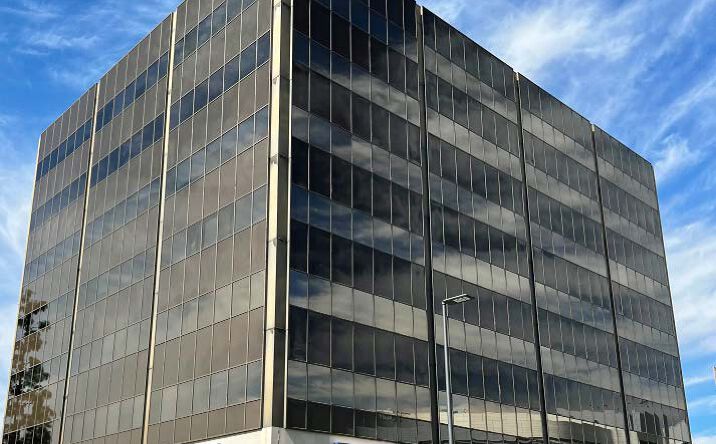 Pictures of Retail, Office property located at 18370 Burbank Blvd, Los Angeles, CA 91356 for lease - image #1