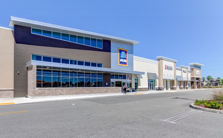 Pictures of Retail property located at 2138 Gulf to Bay Blvd, Clearwater, FL 33764 for lease - image #1