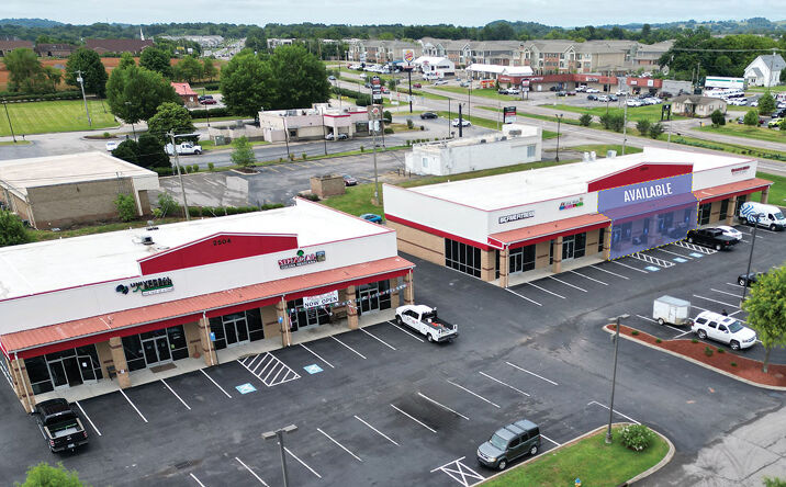 Pictures of Retail property located at 2500 Cayer Ln, Columbia, TN 38401 for lease - image #1