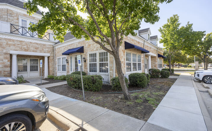 Pictures of Office property located at 5445 Basswood Blvd, Fort Worth, TX 76137 for lease - image #1