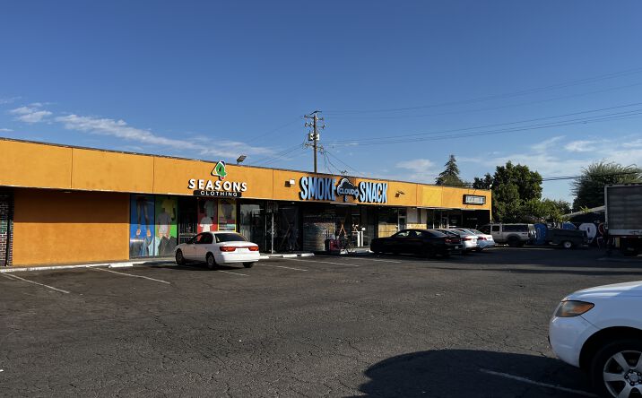Pictures of Retail property located at 2434 N Weber Ave, Fresno, CA 93705 for lease - image #1