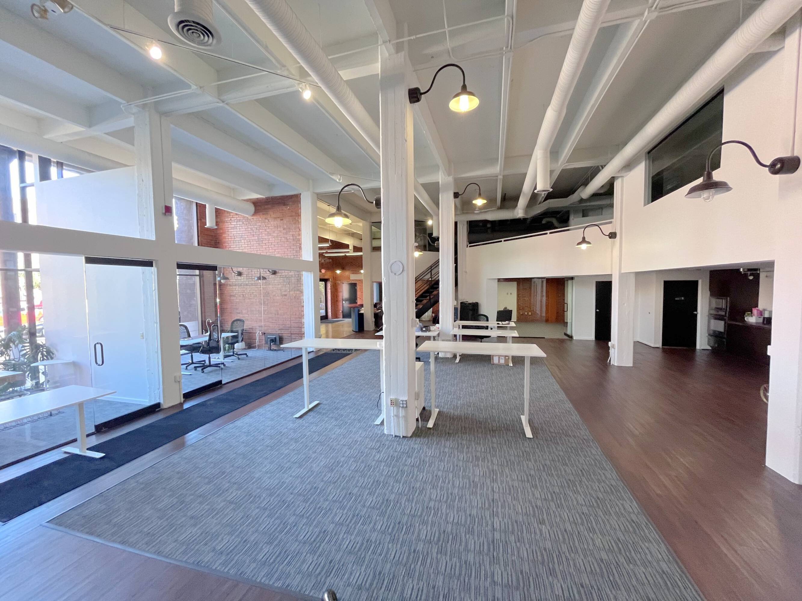 121 E Nationwide Blvd, Columbus, OH 43215