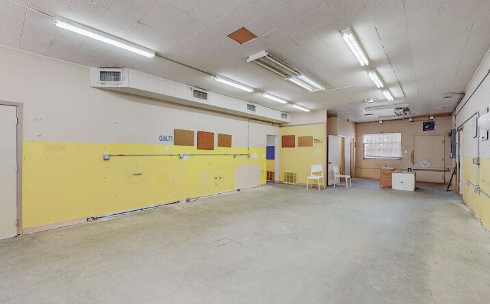 Pictures of Retail, Industrial property located at 127A Jefferson St NE, Albuquerque, NM 87108 for lease - image #1