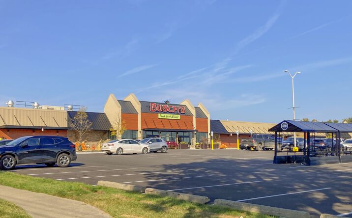 Pictures of Retail property located at 41400 - 41840 West Ten Mile Road, Novi, MI 48375 for lease - image #1
