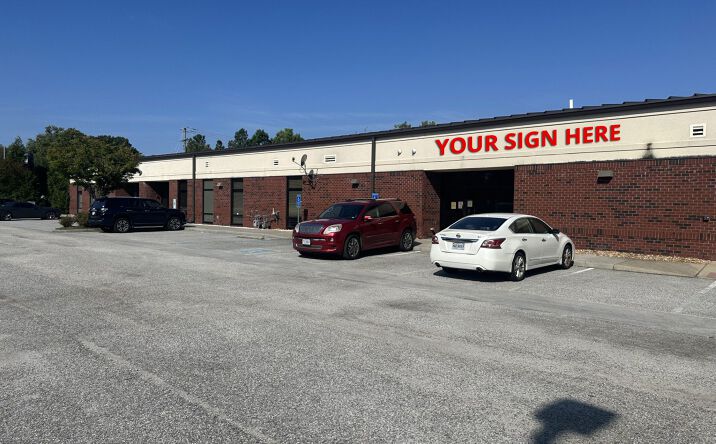 Pictures of Office property located at 11234 Jefferson Ave, Newport News, VA 23601 for lease - image #1