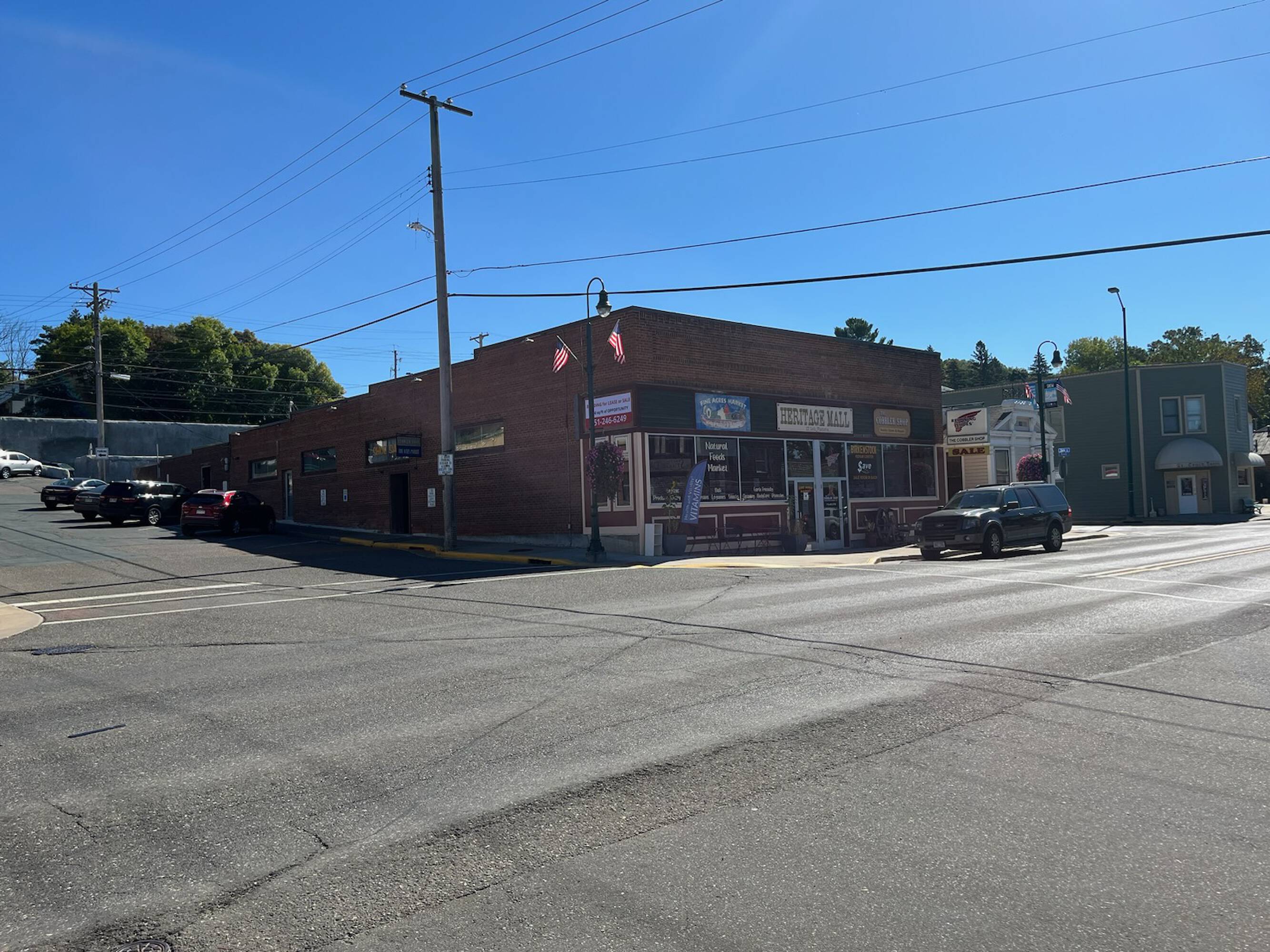 102 S Washington St, Saint Croix Falls, WI 54024