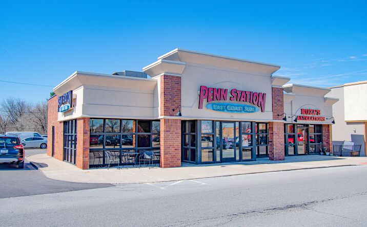 Pictures of Retail, Office, Restaurant property located at 6101 Stellhorn Rd, Fort Wayne, IN 46835 for lease - image #1