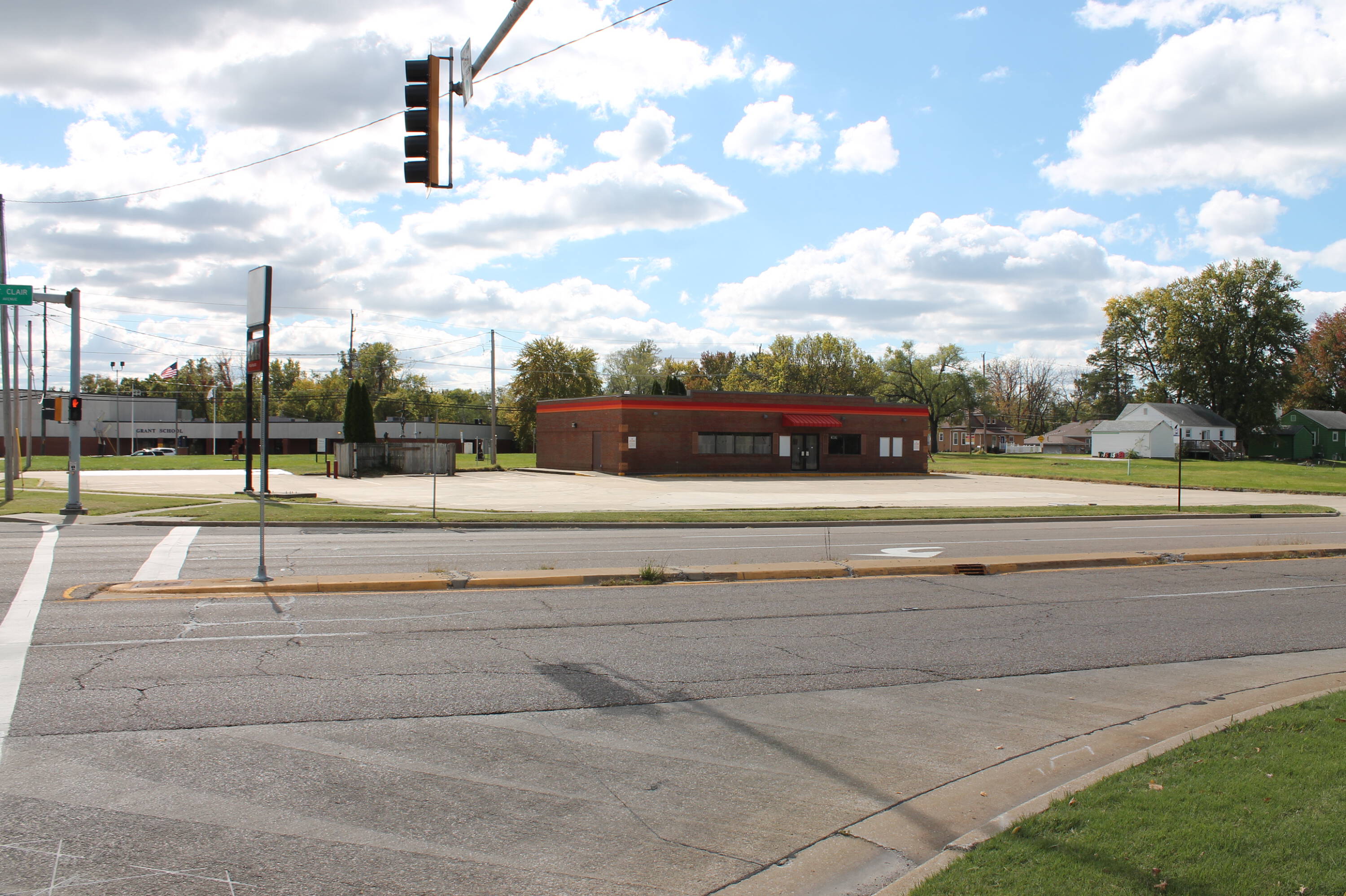 10050 St Clair Ave, Fairview Heights, IL 62208