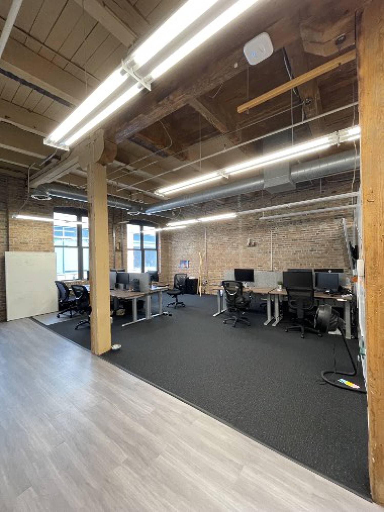 915 W Hubbard St, Chicago, IL 60654