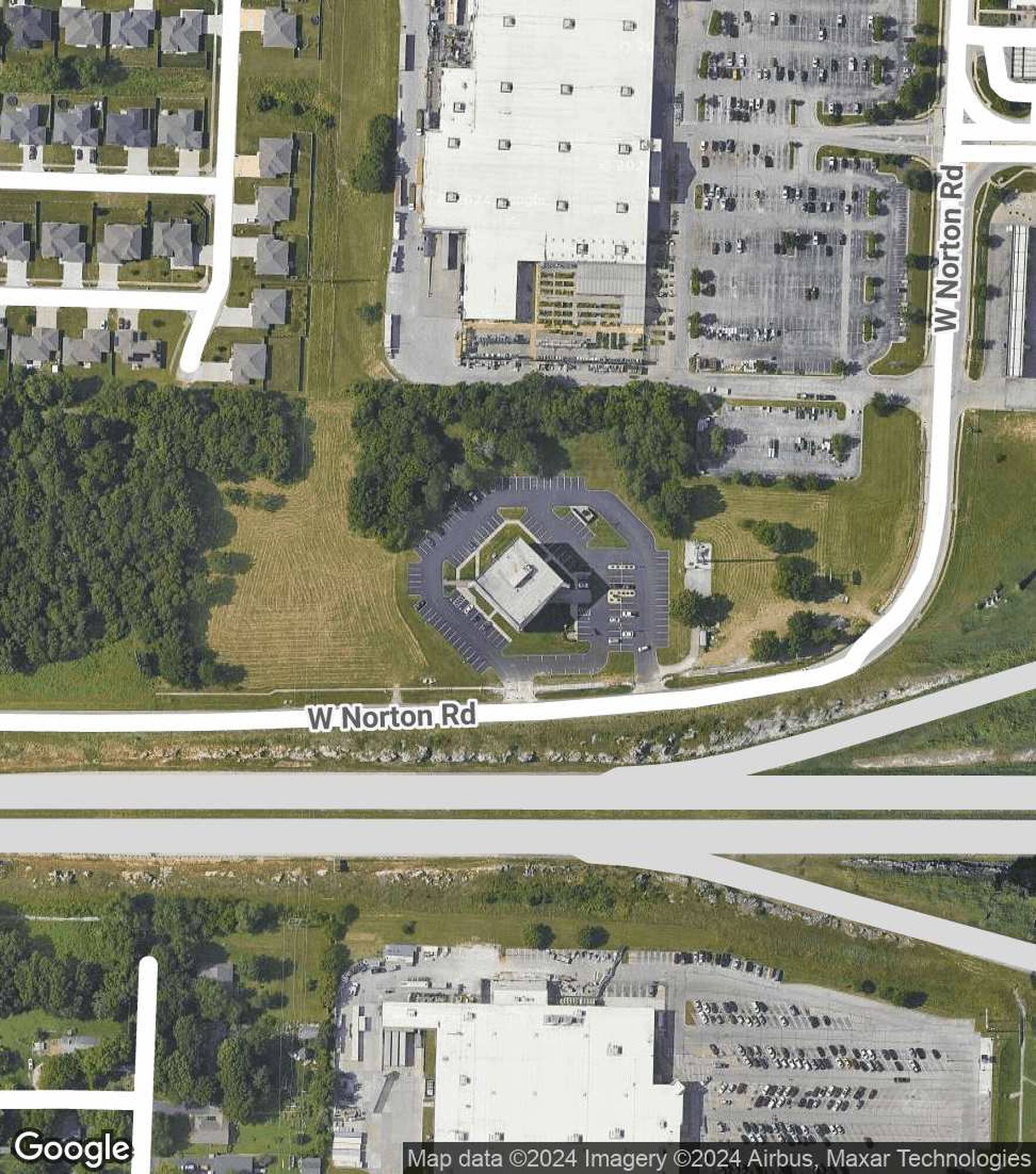 1801 W Norton Rd, Springfield, MO 65803