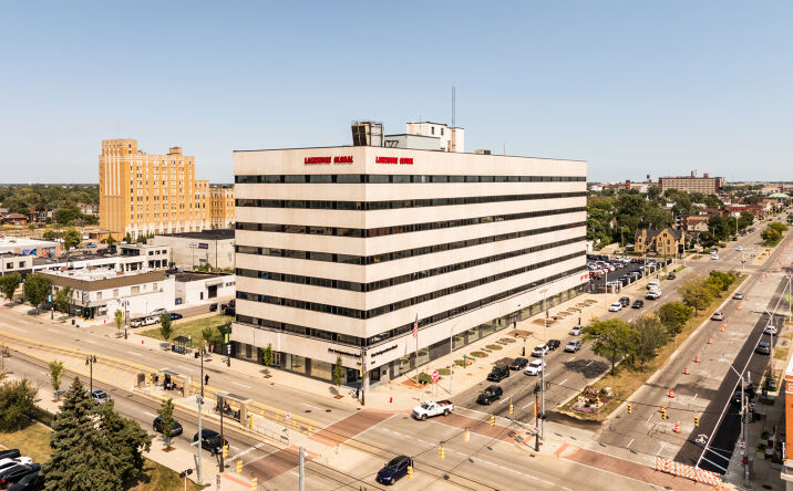 Pictures of Office property located at 7300 Woodward Ave, Detroit, MI 48202 for lease - image #1