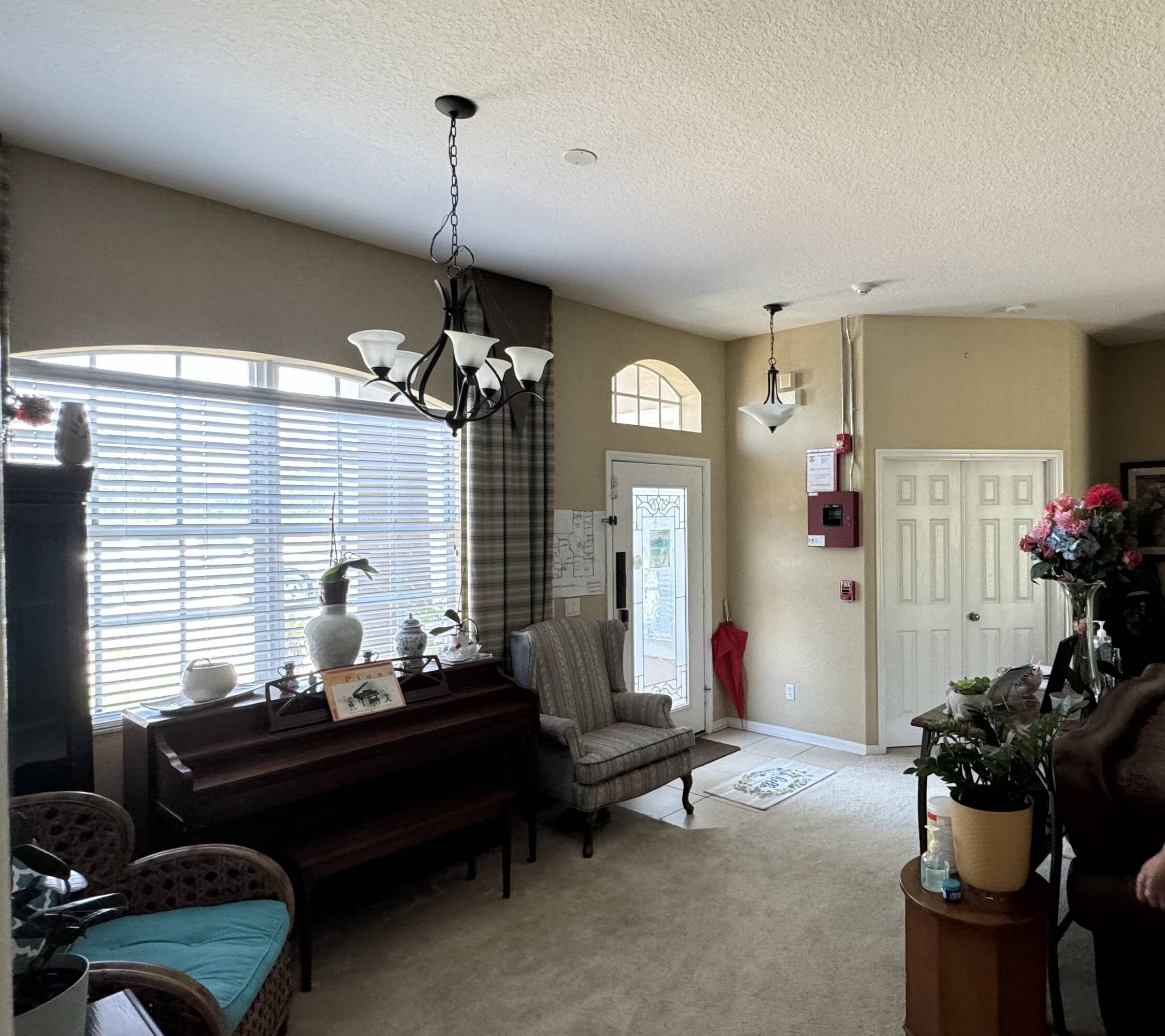 5618 N Lecanto Hwy, Beverly Hills, FL 34465