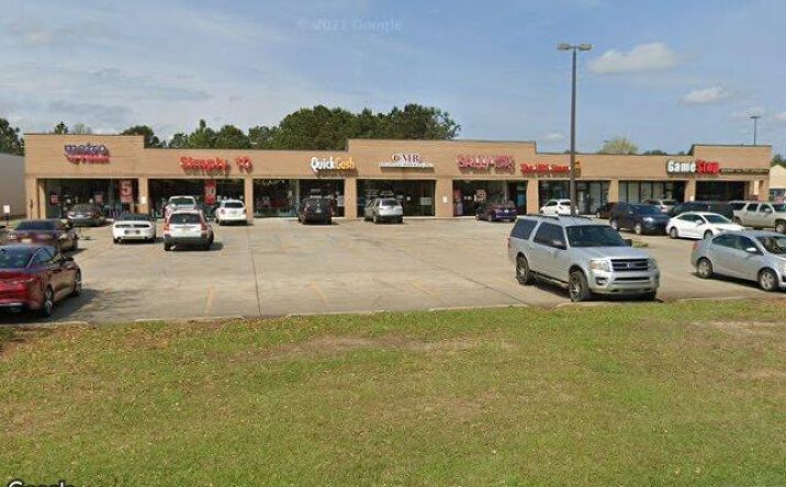 Pictures of Retail property located at 5891 US 49, Hattiesburg, MS 39402 for lease - image #1