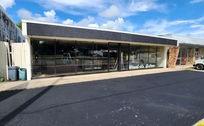 Pictures of Retail, Land property located at 111 N Summit St, Crescent City, FL 32112 for lease - image #1
