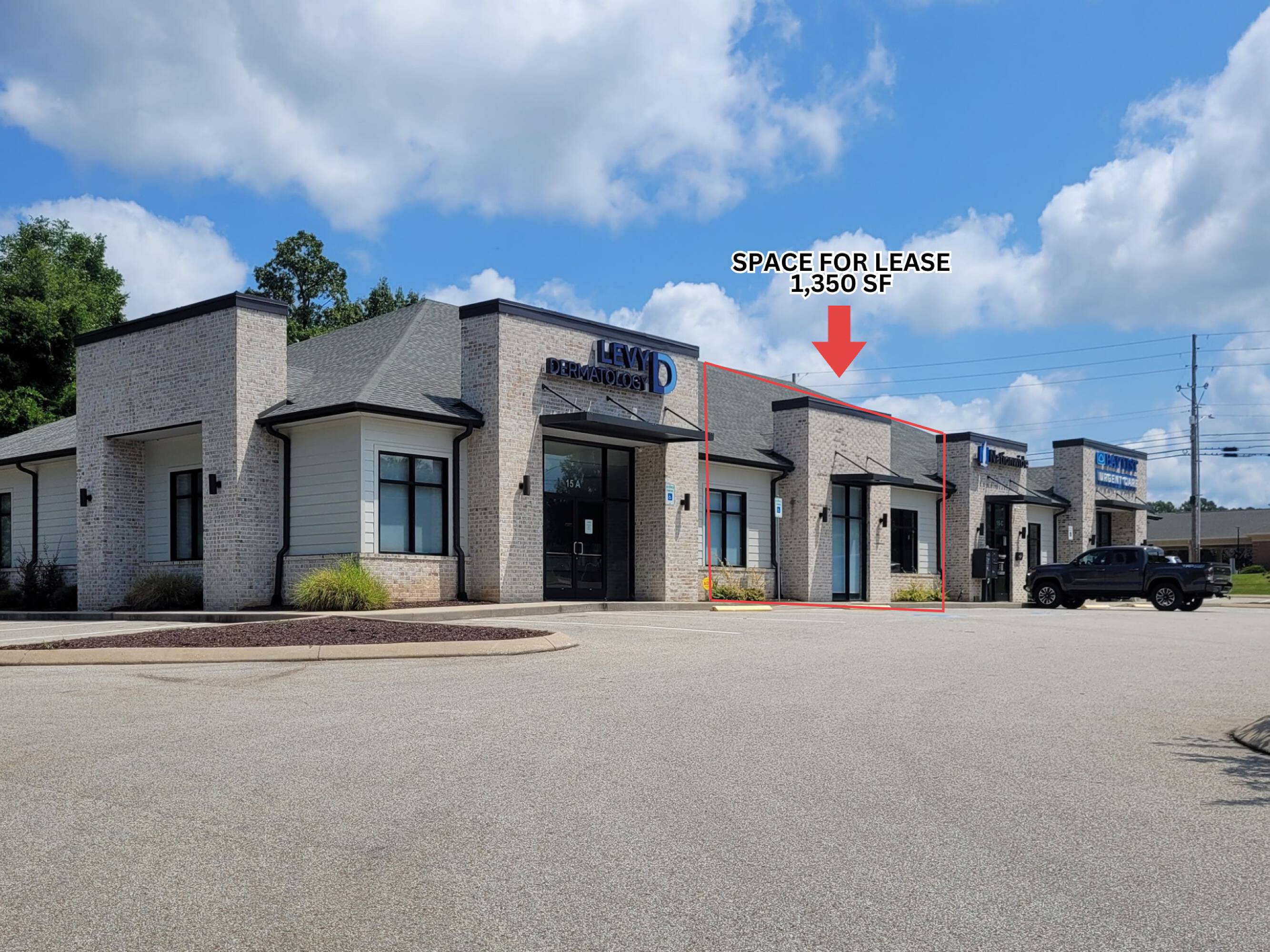 15 Old Humboldt Rd, Jackson, TN 38305