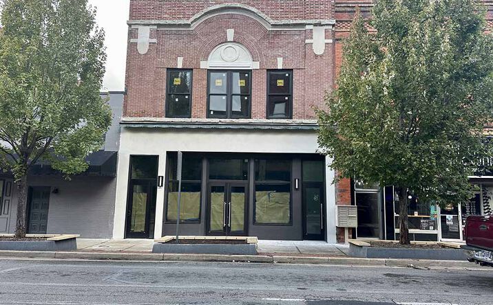 Pictures of Retail, Restaurant property located at 253 E Main St, Johnson City, TN 37604 for lease - image #1