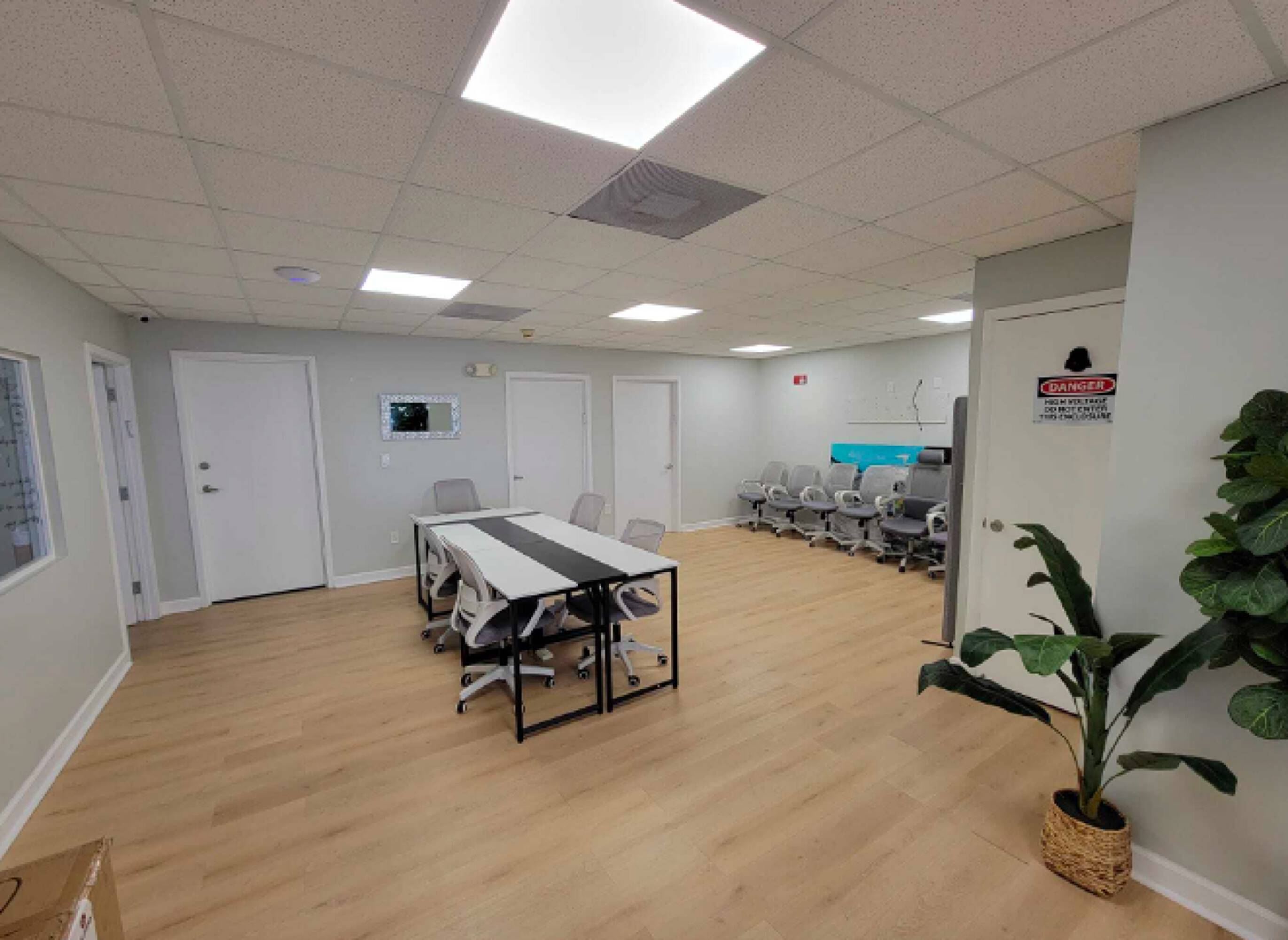 1250 E Hallandale Beach Blvd, Hallandale Beach, FL 33009