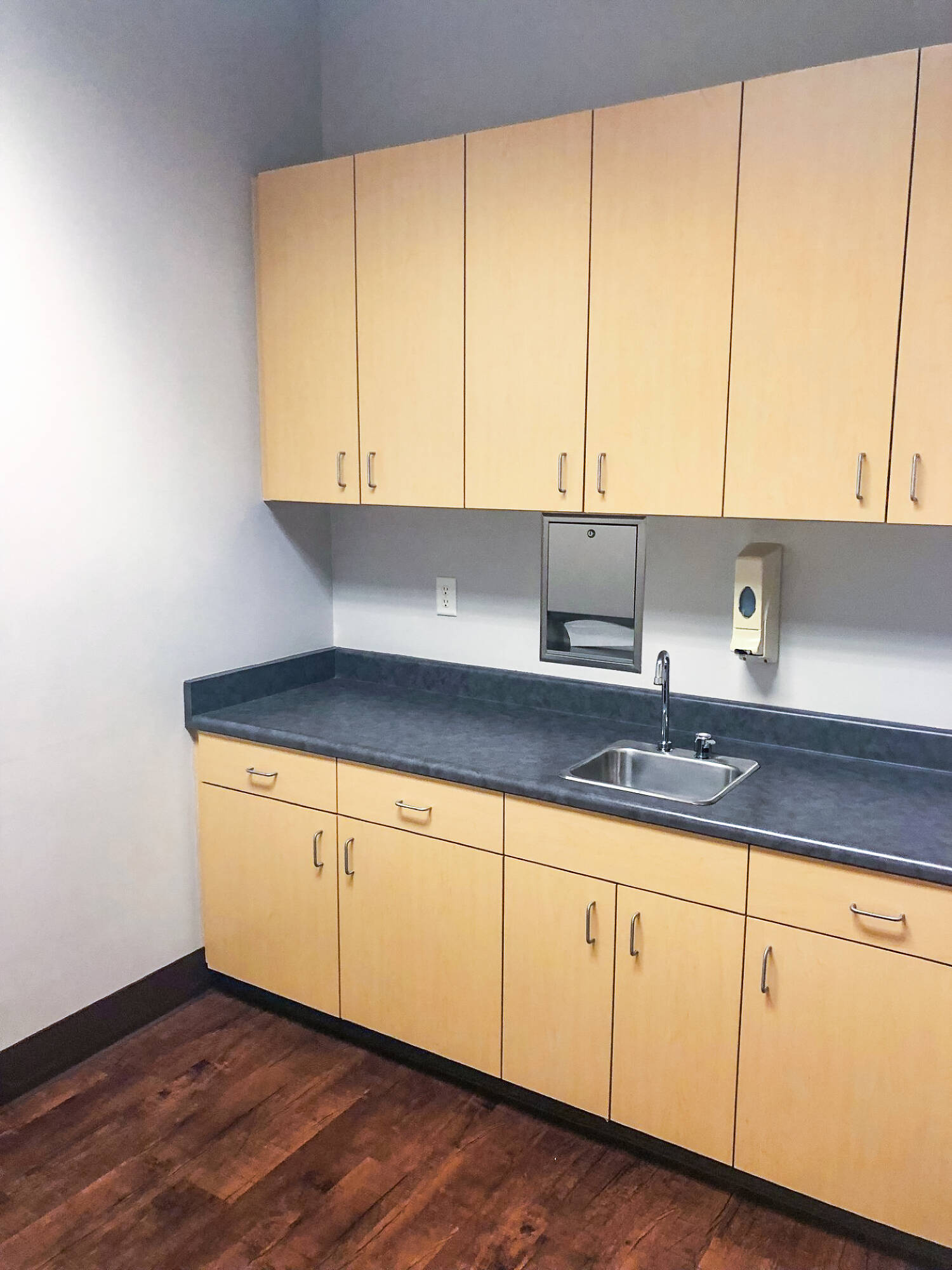 7407 N Cedar Ave, Fresno, CA 93720