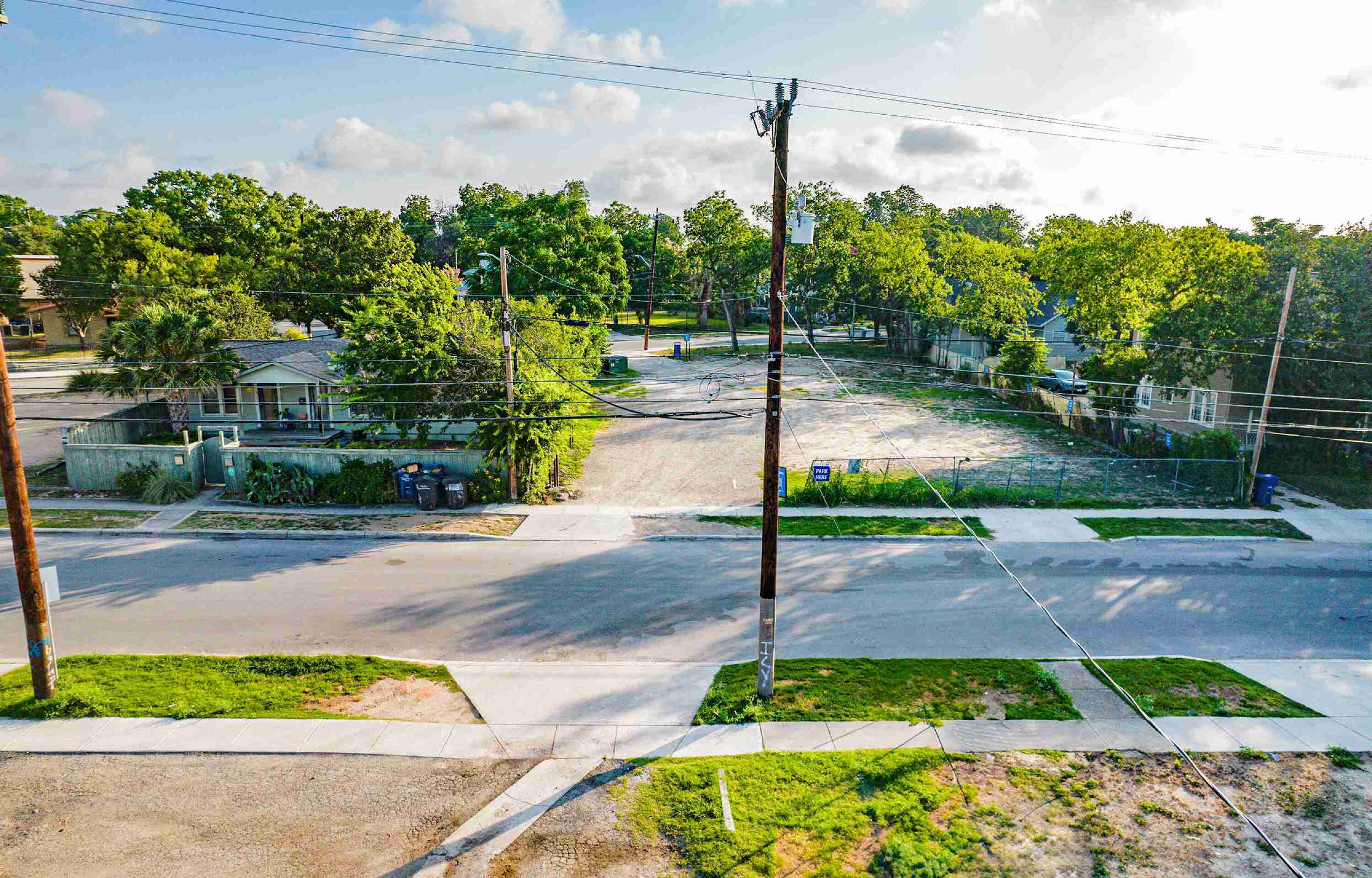 613 E Ashby Pl, San Antonio, TX 78212