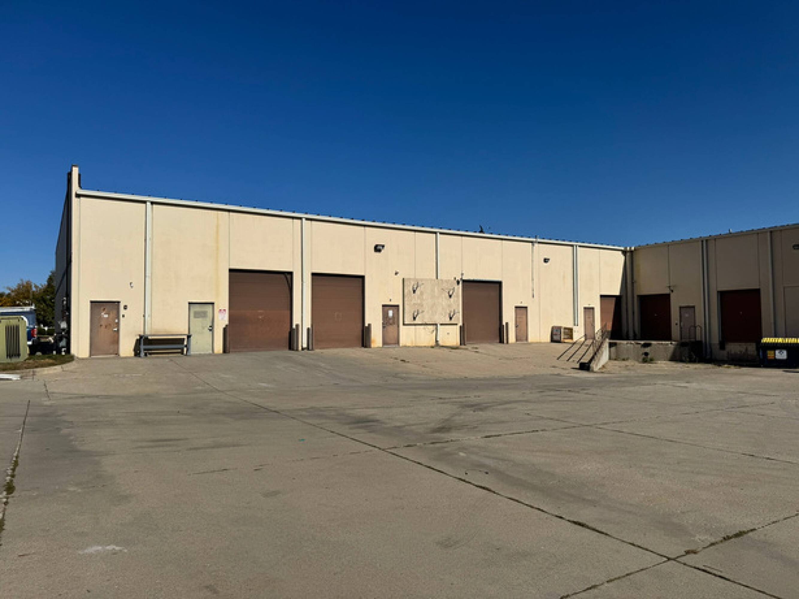 4154 NW Urbandale Dr, Urbandale, IA 50322