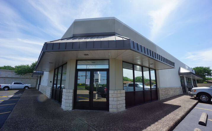 Pictures of Retail, Office property located at 2701 S Hwy 183, Leander, TX 78641 for lease - image #1