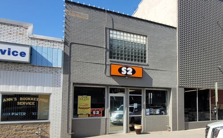 Pictures of Retail, Office property located at 439 N Main St, Fremont, NE 68025 for lease - image #1