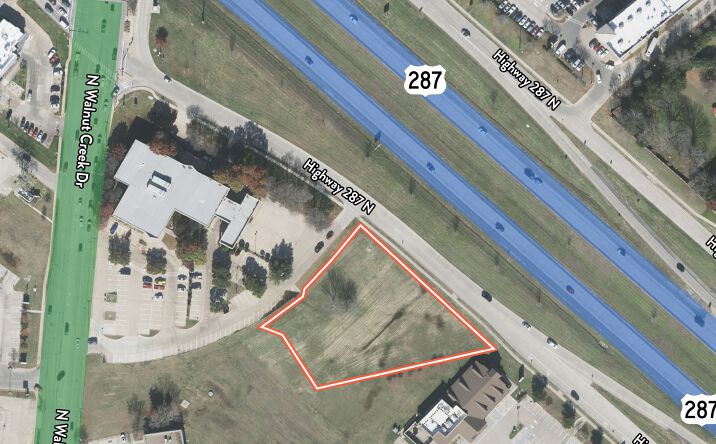 Pictures of Land property located at 851 US 287 Frontage Road, Mansfield, TX 76063 for lease - image #1