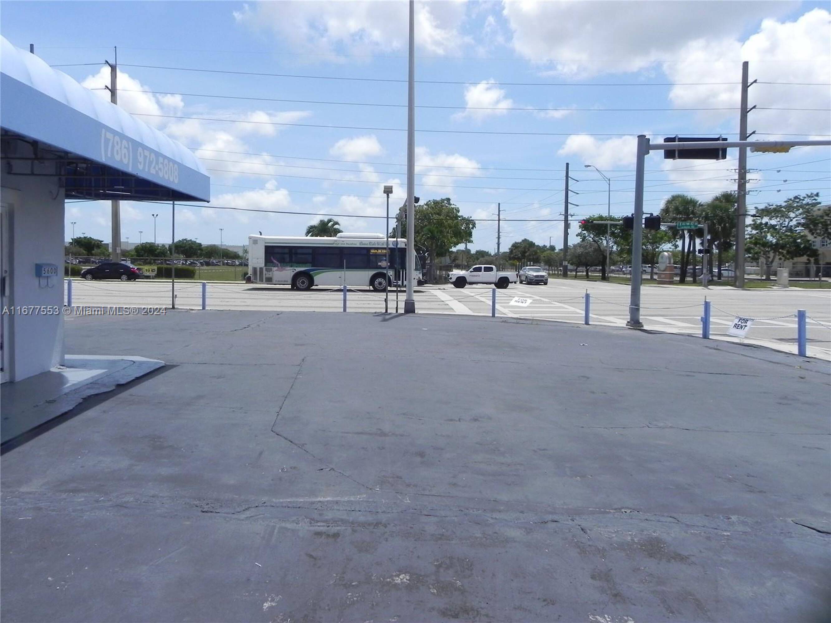 5600 E 8th Ave, Hialeah, FL 33013