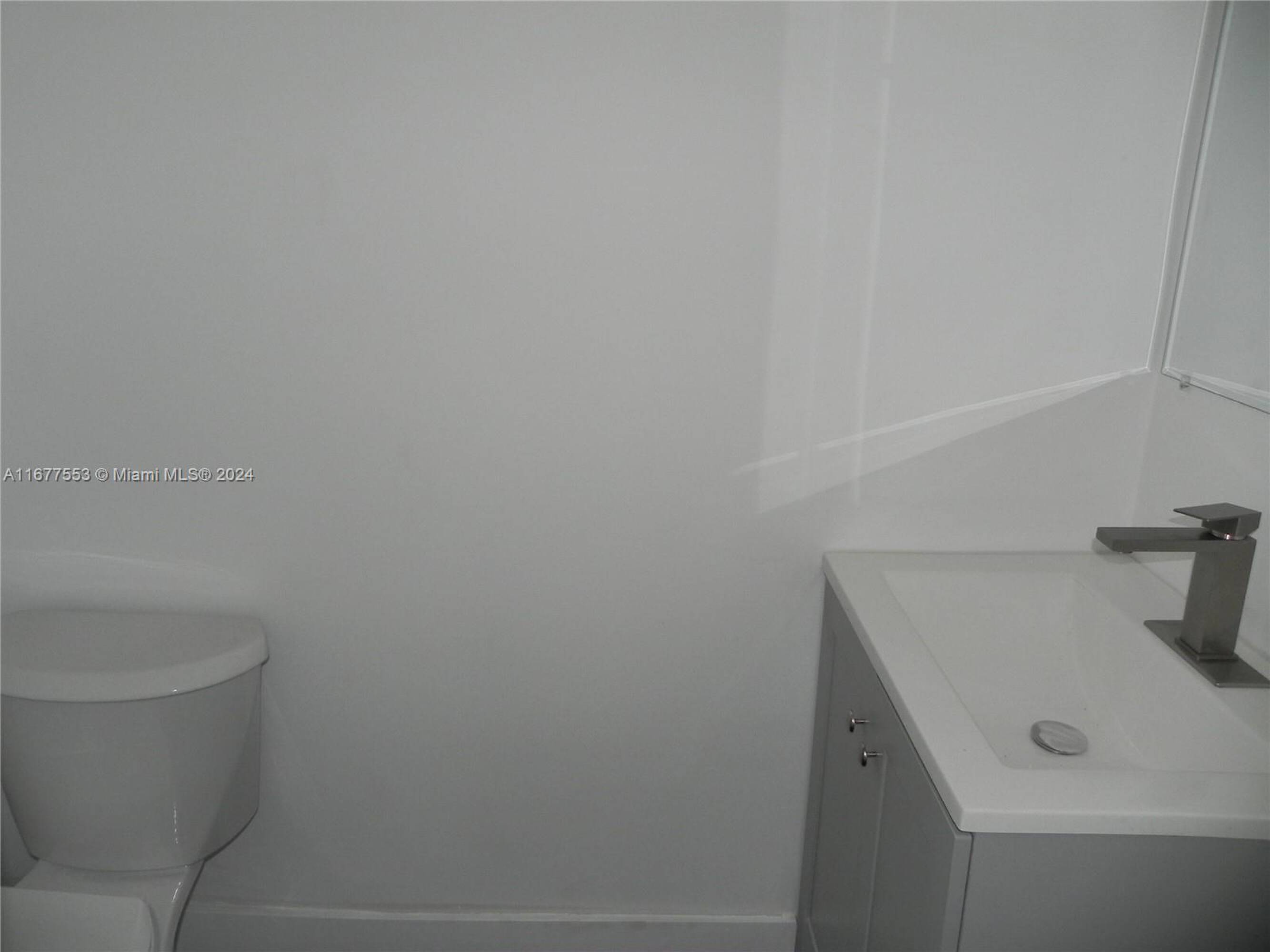 5600 E 8th Ave, Hialeah, FL 33013