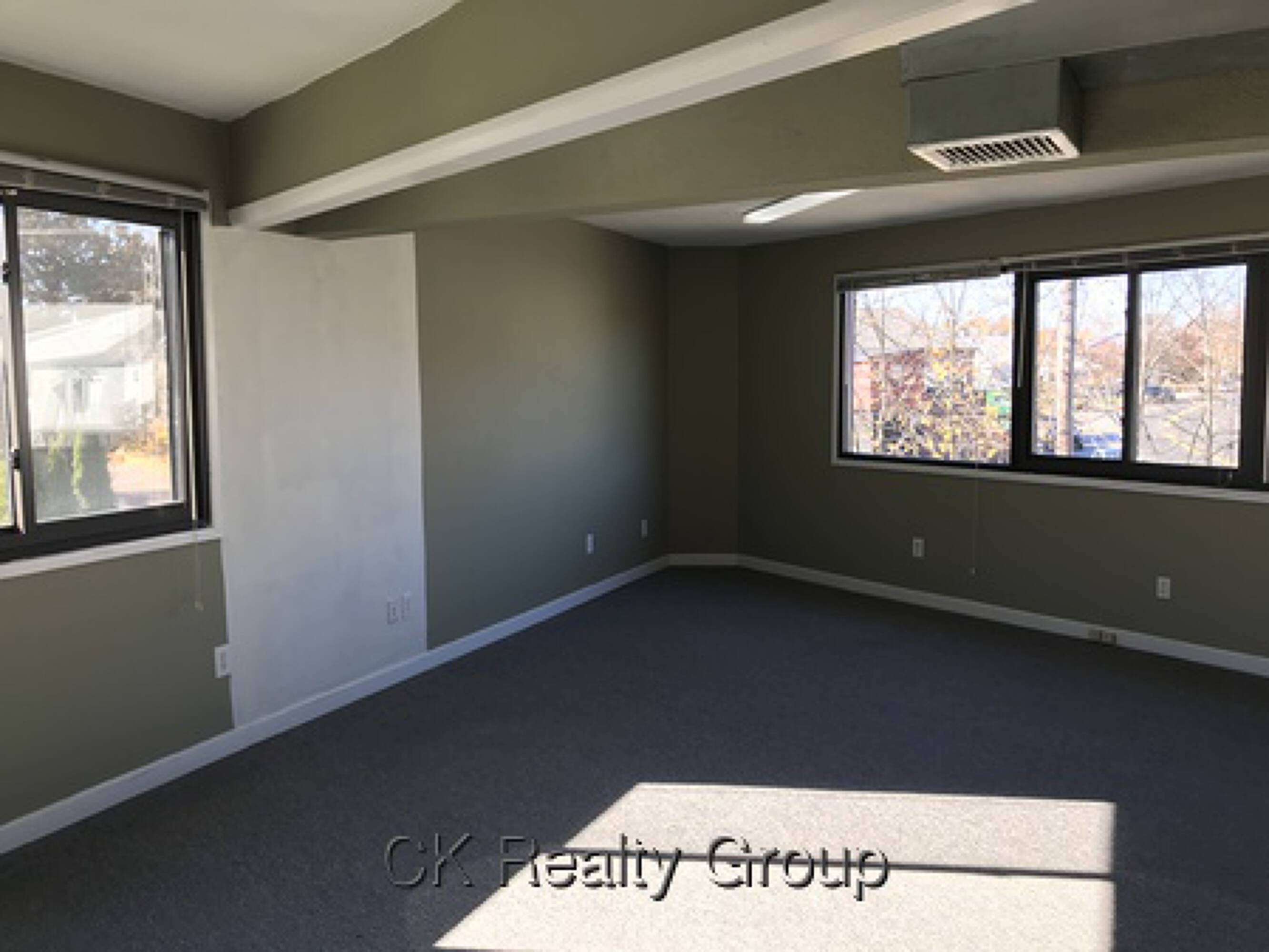 372 Main St, Watertown, MA 02472