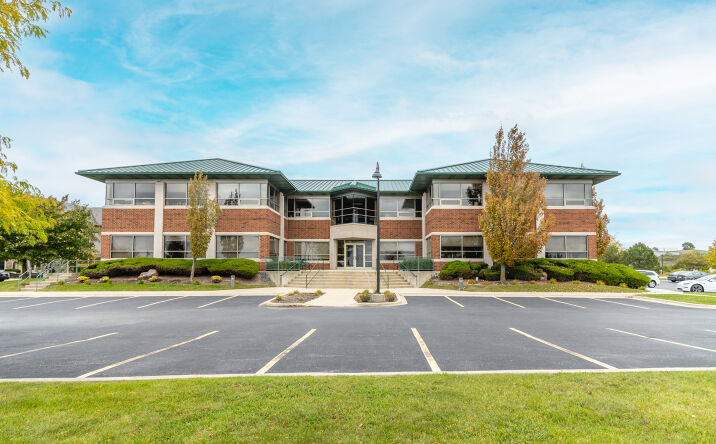 Pictures of Office, Industrial property located at 2500 Lehigh Ave, Glenview, IL 60026 for lease - image #1