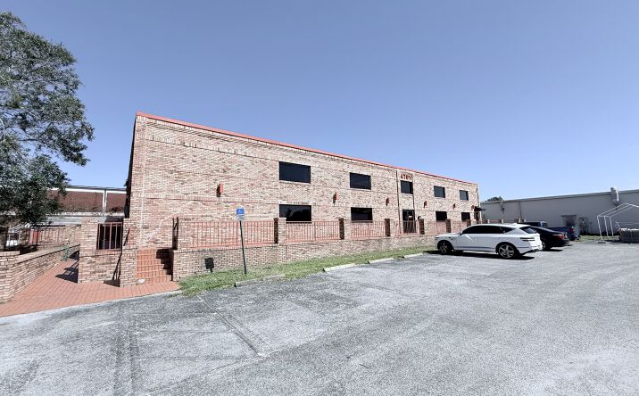 Pictures of Office property located at 4701 W Hillsborough Ave, Tampa, FL 33614 for lease - image #1