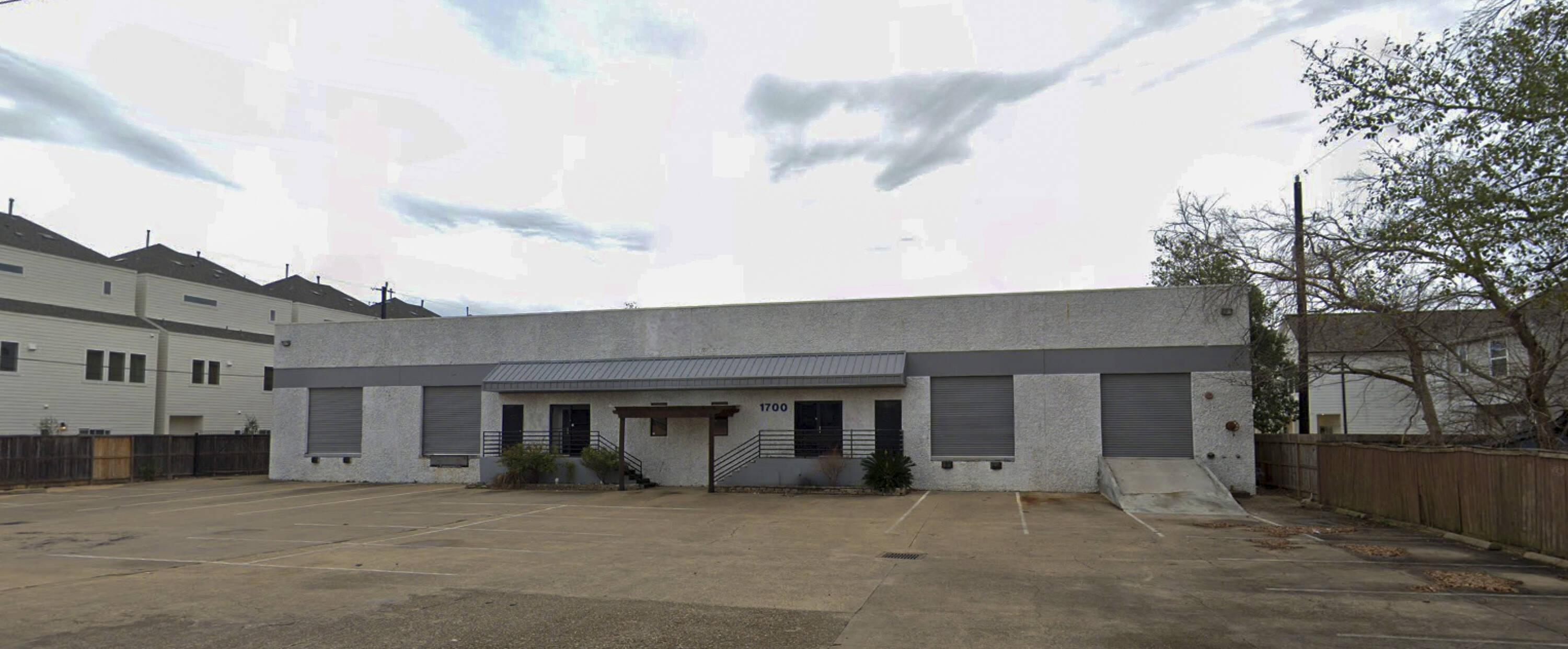 1700 Wirt Rd, Houston, TX 77055