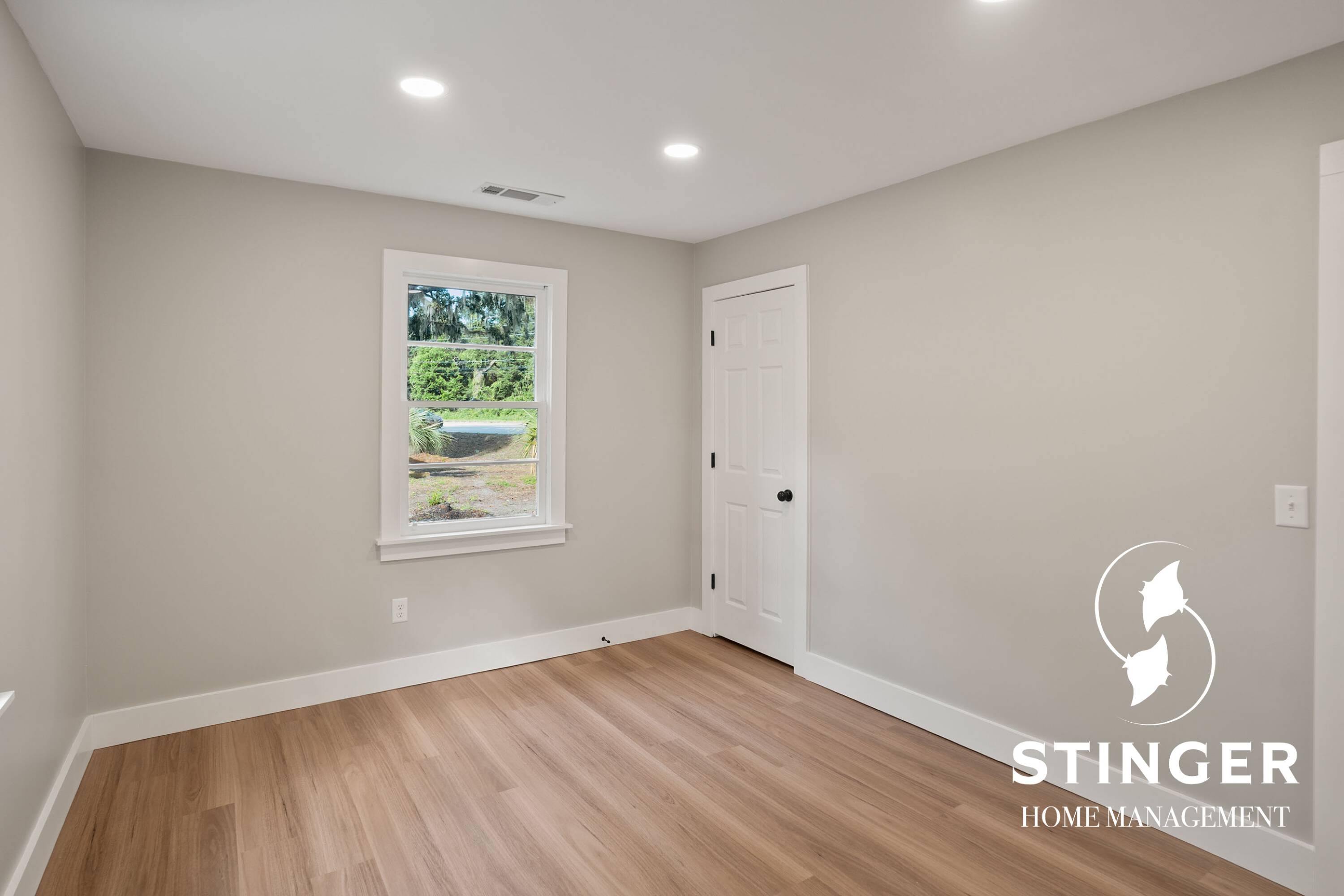 27 Miller Dr W, Beaufort, SC 29907