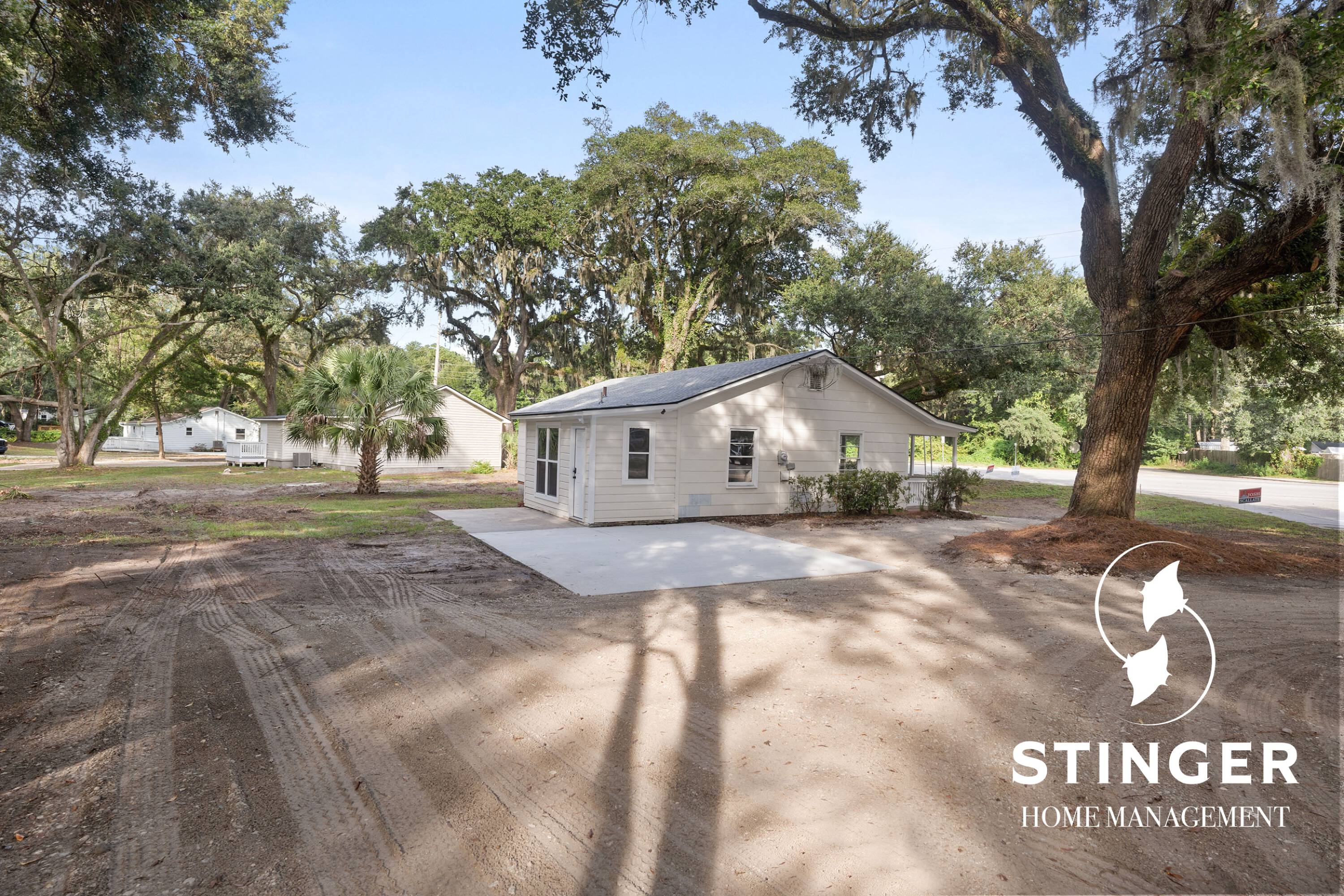 27 Miller Dr W, Beaufort, SC 29907