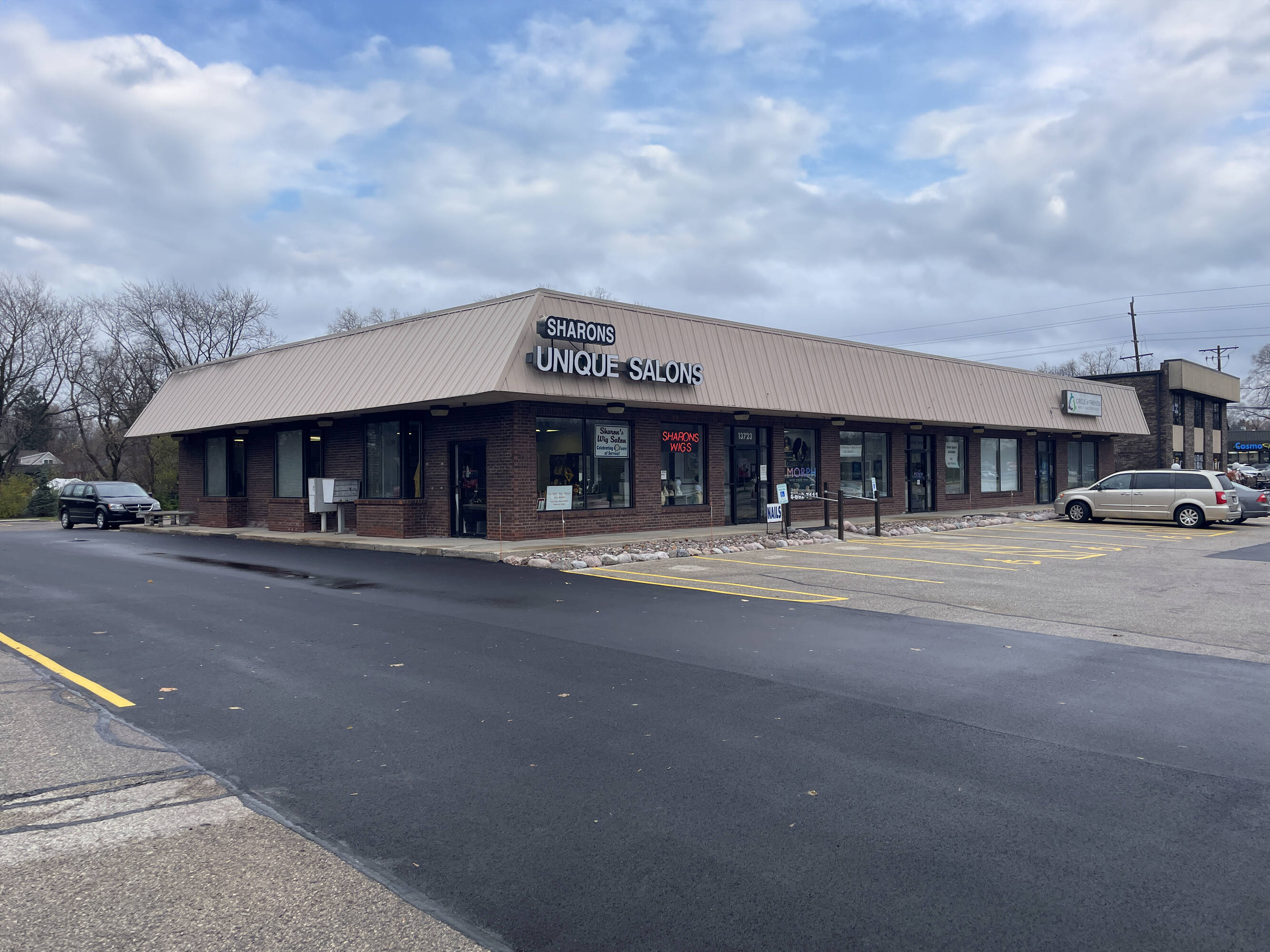 13725 W Capitol Dr, Brookfield, WI 53005