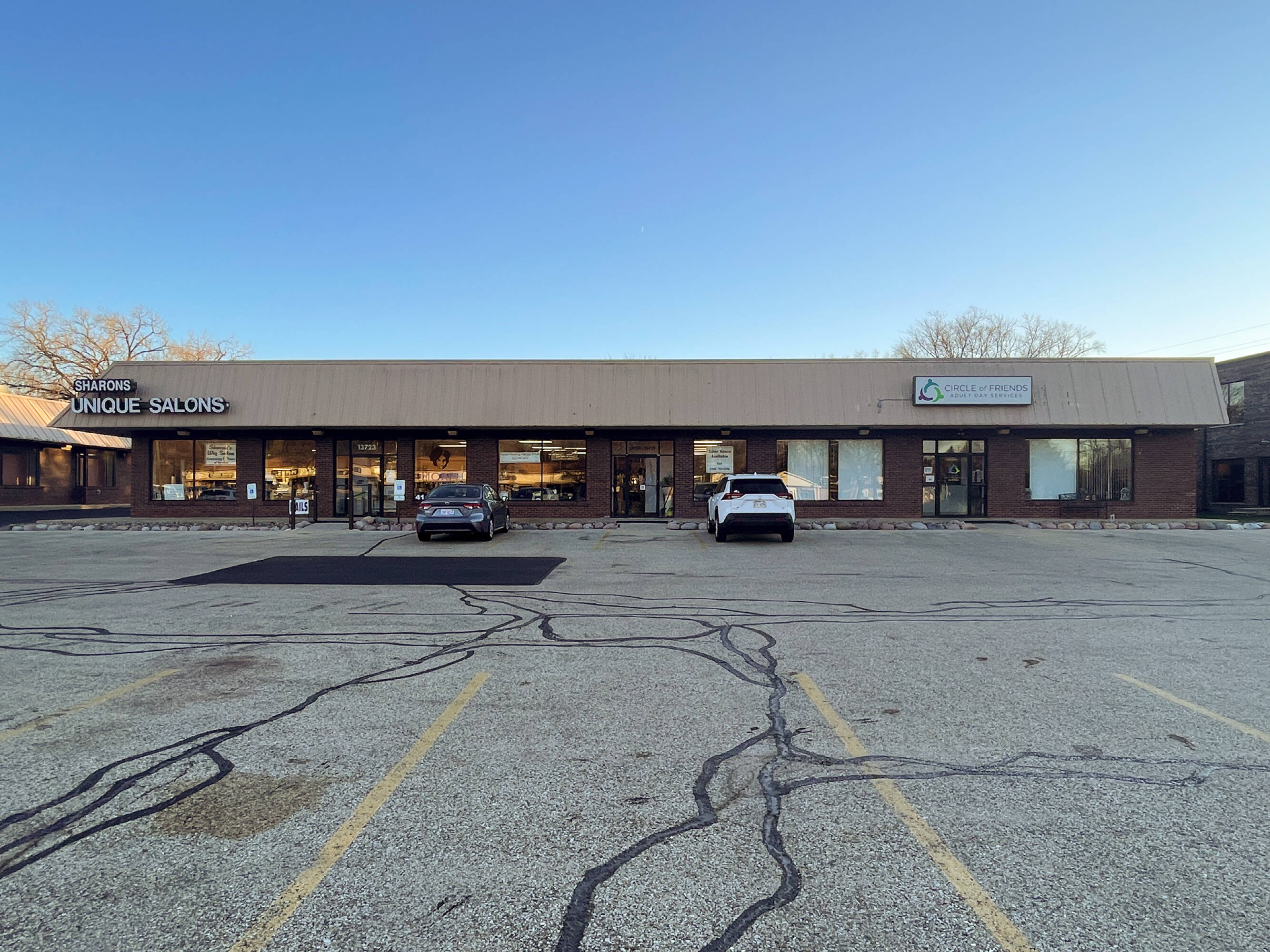 13725 W Capitol Dr, Brookfield, WI 53005