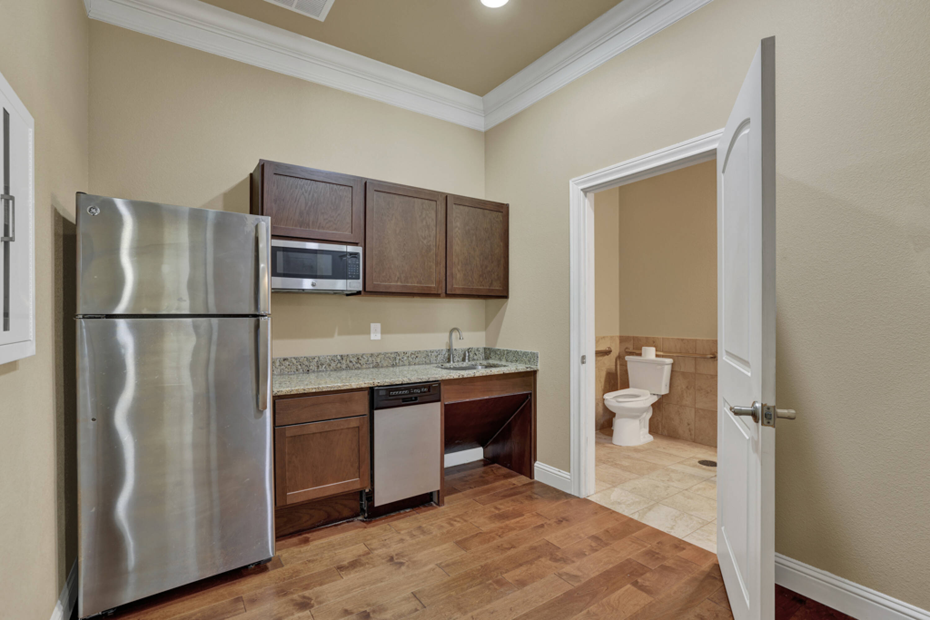 1067 FM306, New Braunfels, TX 78130