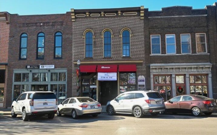 Pictures of Retail, Office, Special Purpose property located at 105 N Maple St, Murfreesboro, TN 37130 for lease - image #1