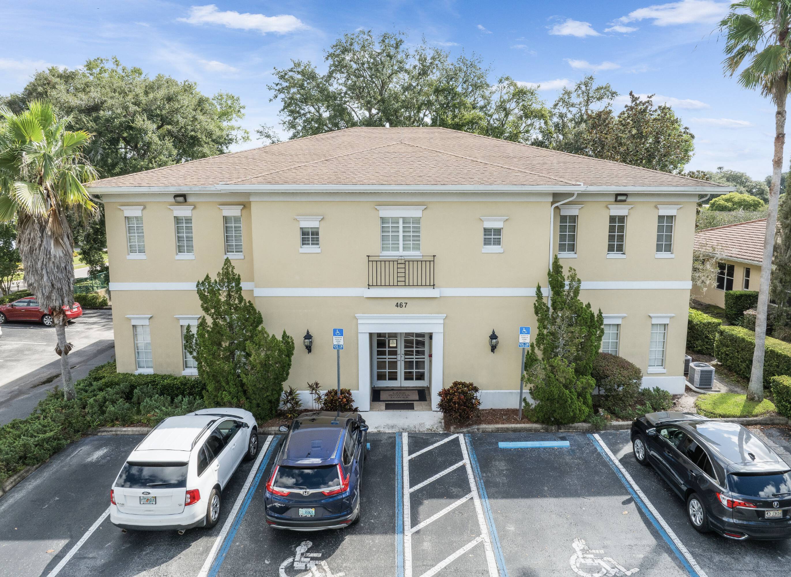 467 Lake Howell Rd, Maitland, FL 32751