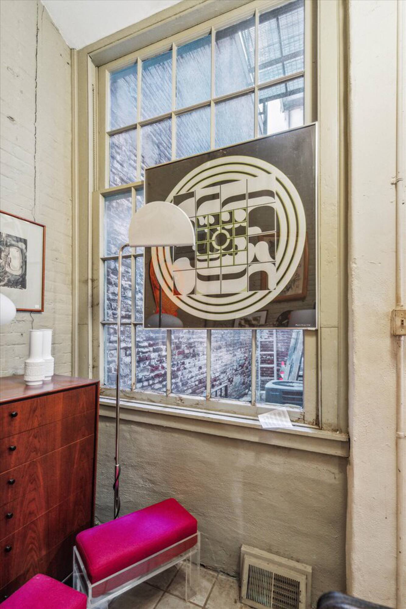 157 N 3rd St, Philadelphia, PA 19106