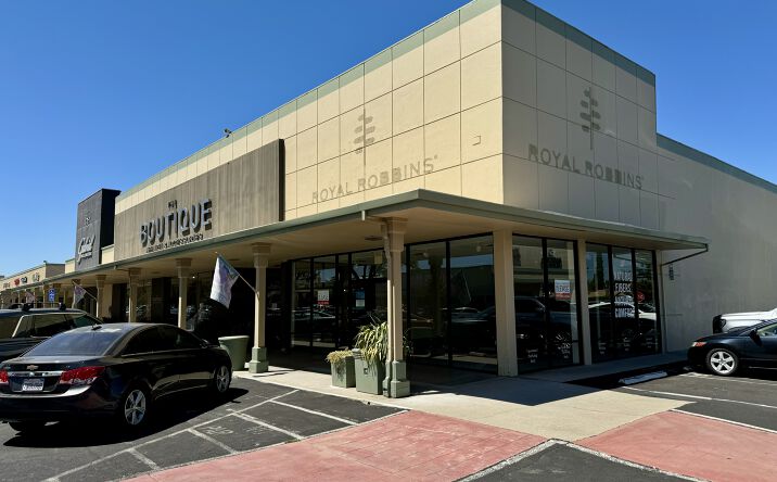 Pictures of Retail property located at 1700 McHenry Ave, Modesto, CA 95350 for lease - image #1