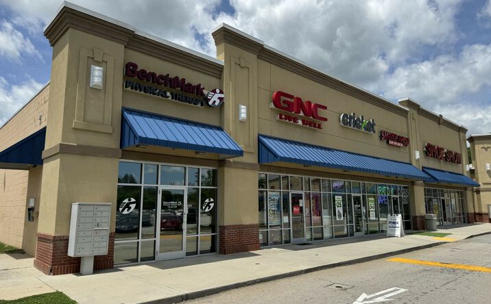Pictures of Retail, Restaurant, Special Purpose property located at 320-370 Walmart Way, Eastanollee, GA 30538 for lease - image #1