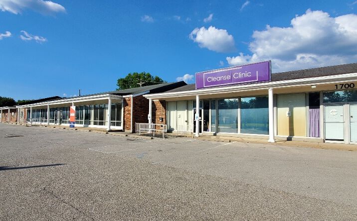 Pictures of Retail, Office property located at 1700 State St, New Albany, IN 47150 for lease - image #1